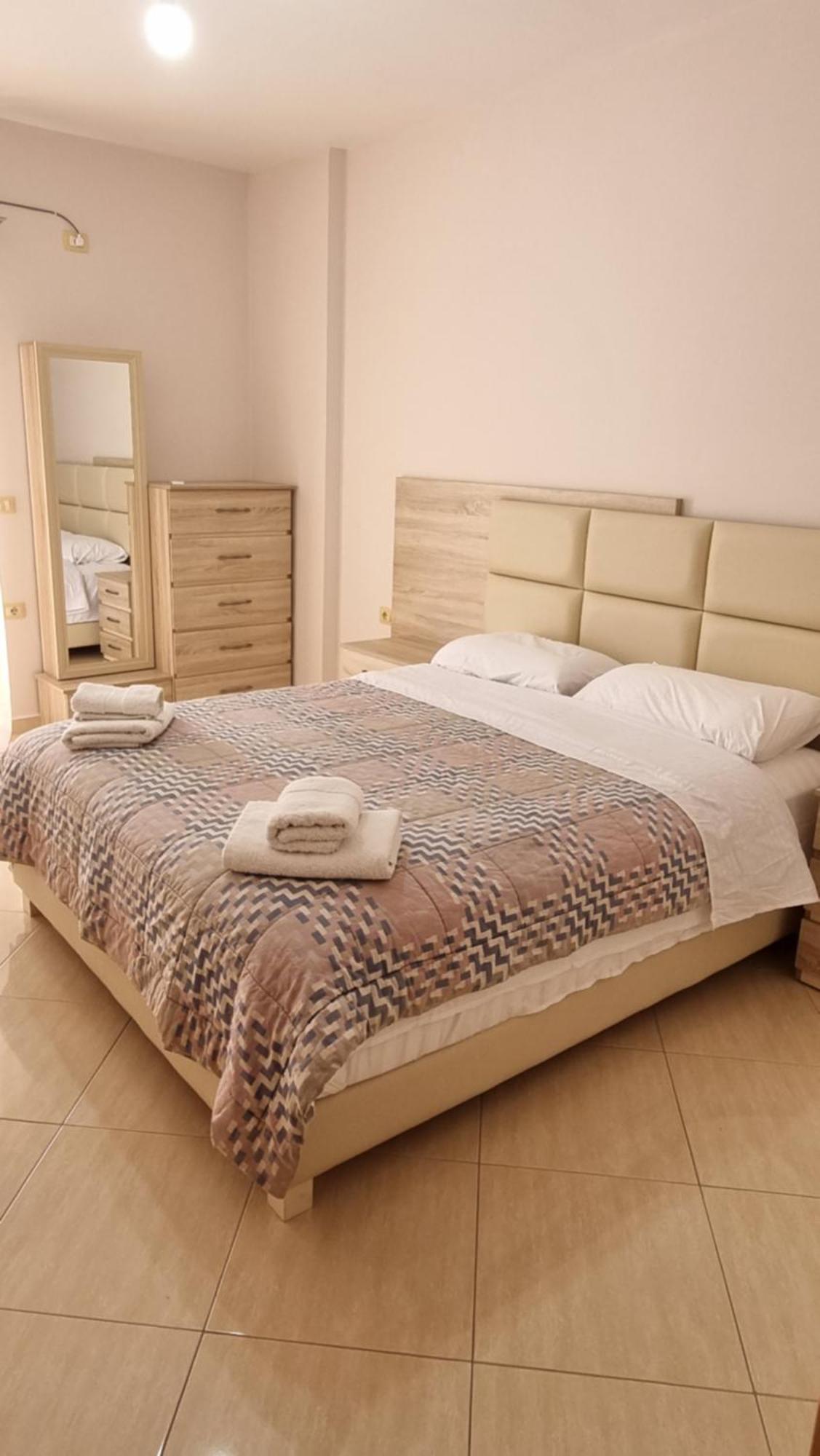 Daniel 2 * Sarandë